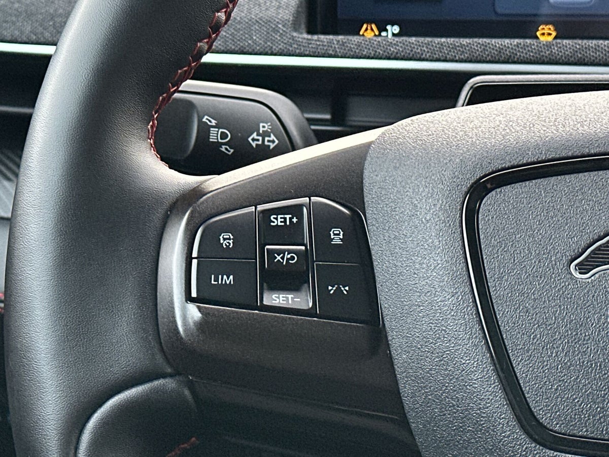 Ford Mustang Mach-E Extended Range AWD billede 15