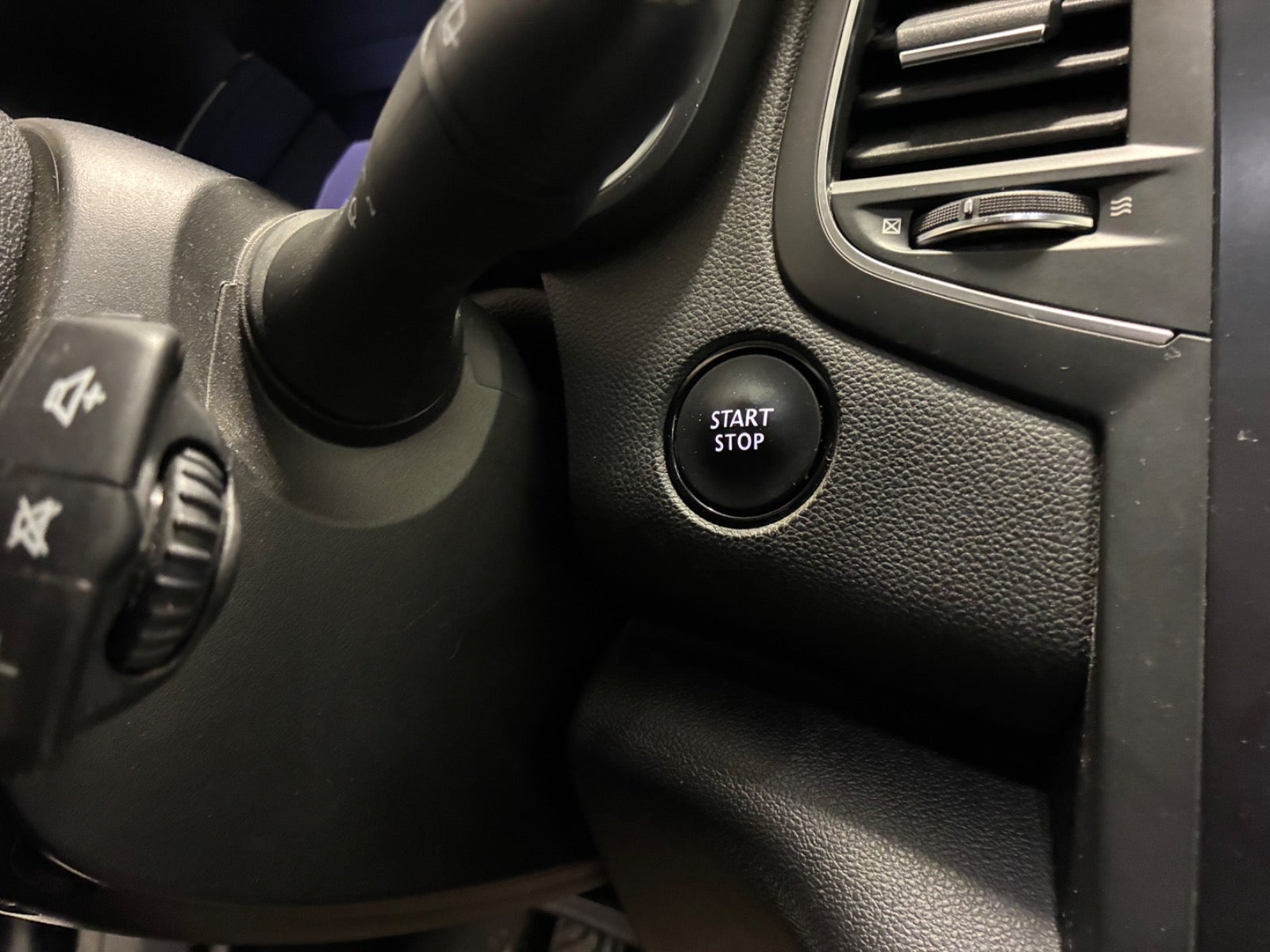 Billede af Renault Megane IV 1,2 TCe 130 Zen Sport Tourer