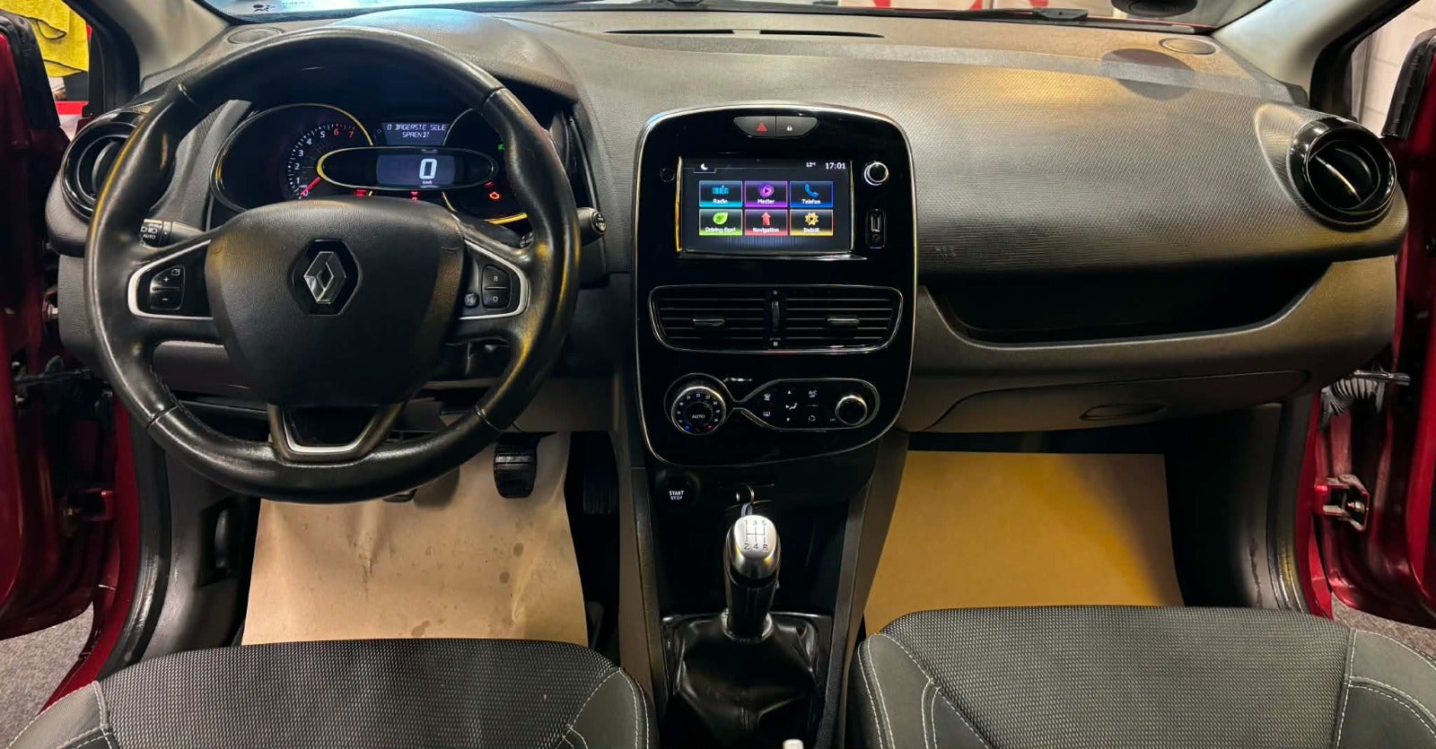 Billede af Renault Clio IV 0,9 TCe 90 Limited Sport Tourer