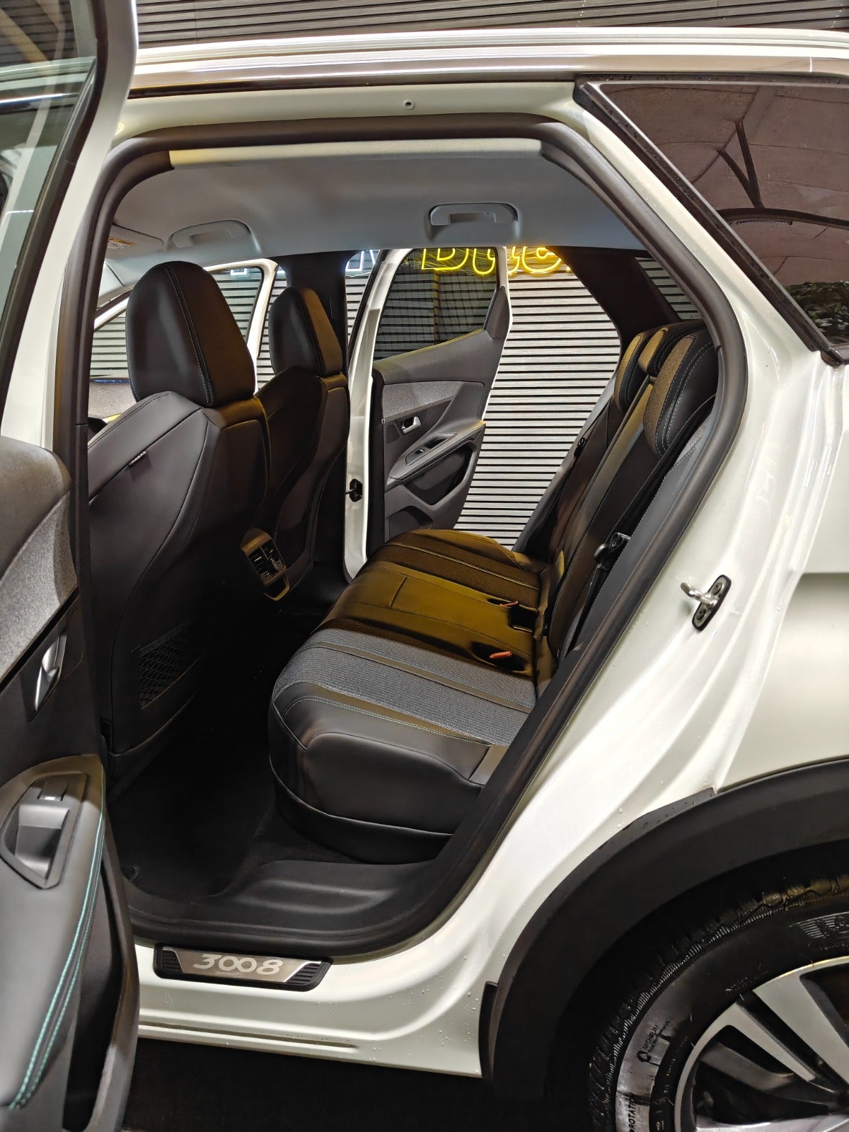 Billede af Peugeot 3008 1,6 Hybrid Allure Pack EAT8