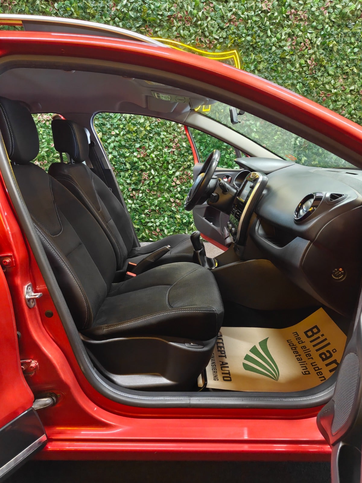 Billede af Renault Clio IV 0,9 TCe 90 Expression Sport Tourer