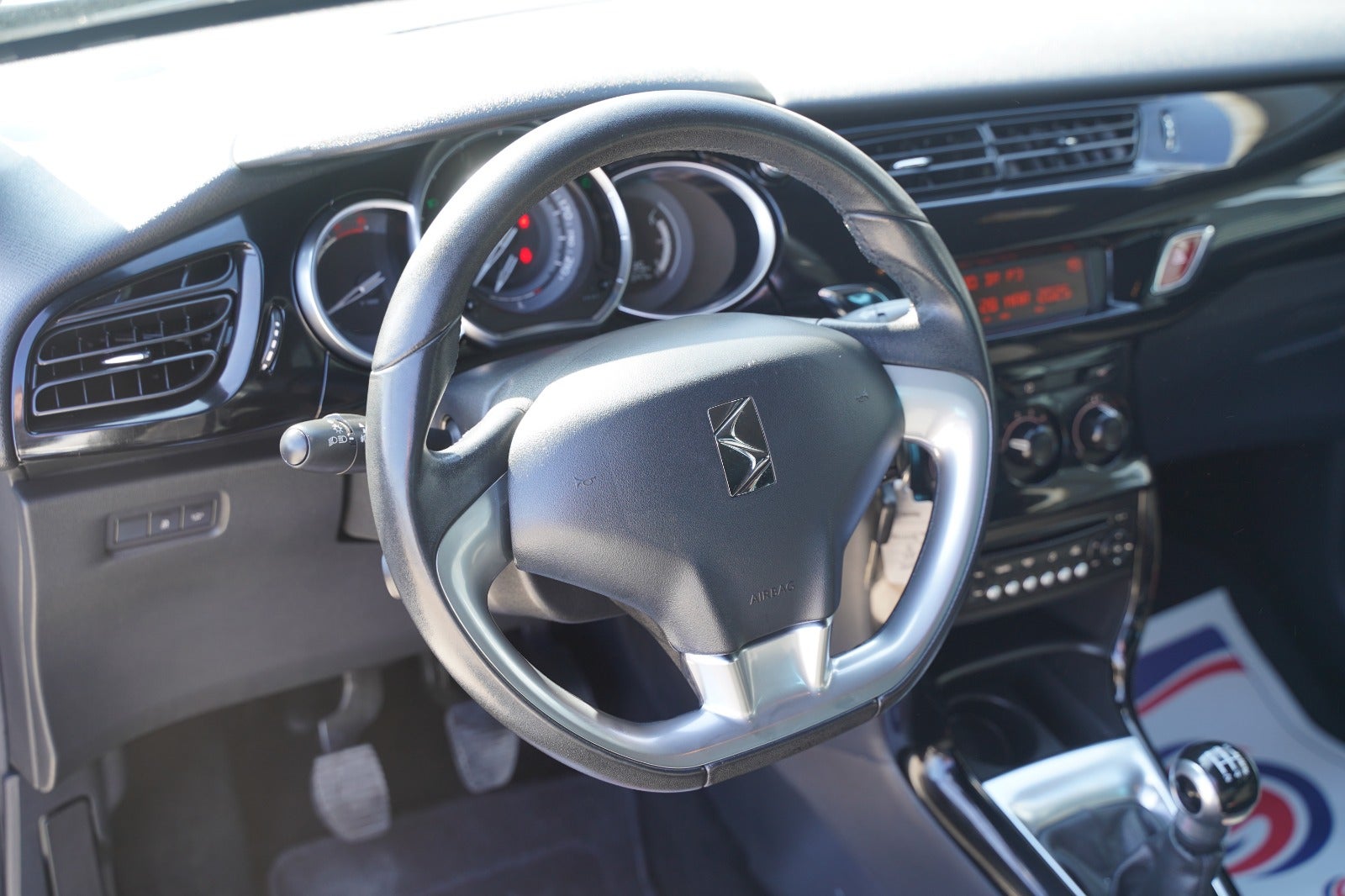 Billede af DS DS 3 1,6 BlueHDi 100 Sport