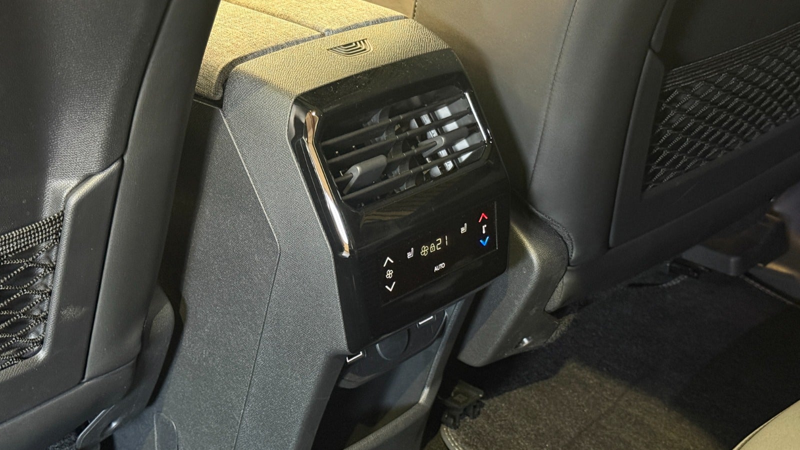 Billede af Peugeot e-5008 77 GT Pack AWD 7prs