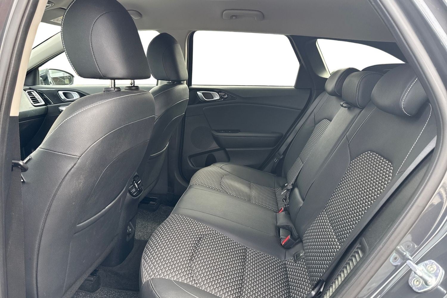 Billede af Kia Ceed 1,6 PHEV Prestige SW DCT
