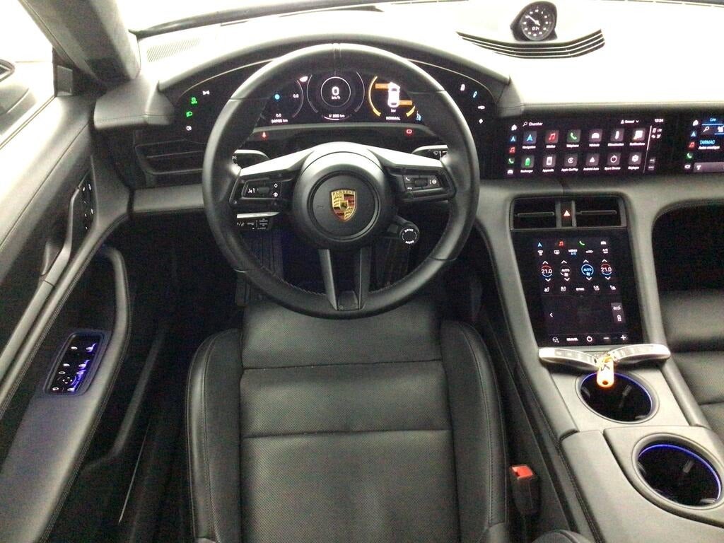Porsche Taycan Turbo Cross Turismo