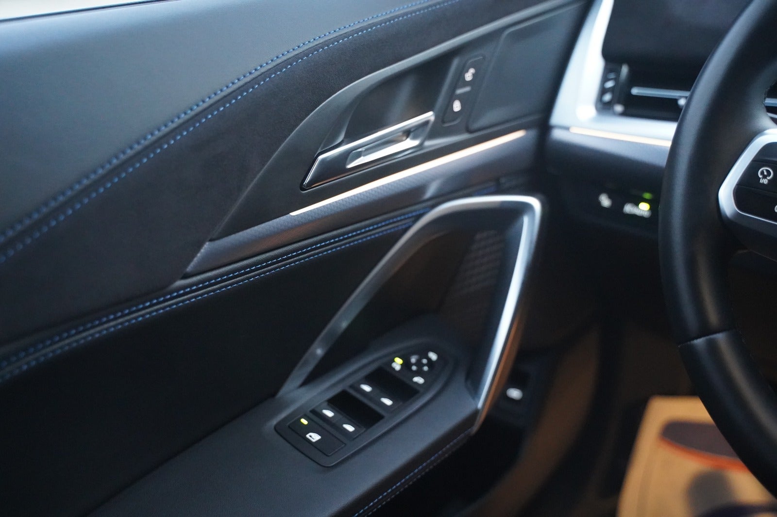 Billede af BMW iX2  eDrive20 M-Sport