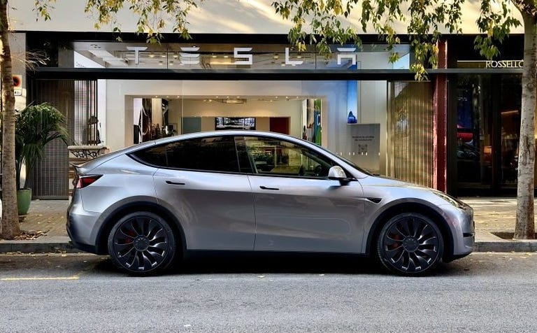 Tesla Model Y RWD
