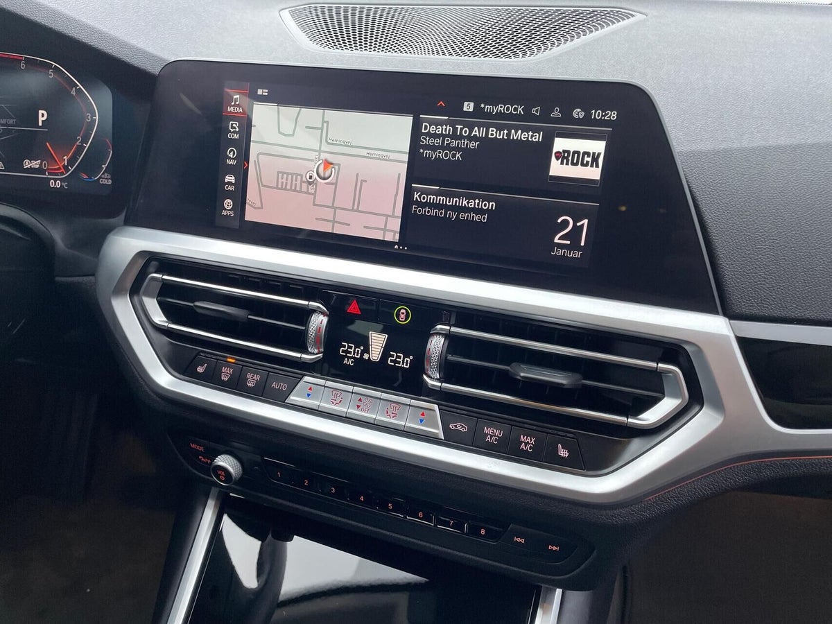 BMW 330i Touring Sport Line aut. billede 11