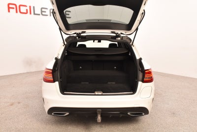 Mercedes C300 de AMG Line Night Edition stc. aut.