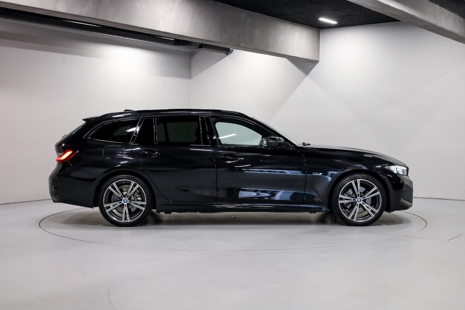 BMW 330e 2,0 Touring M-Sport xDrive aut.