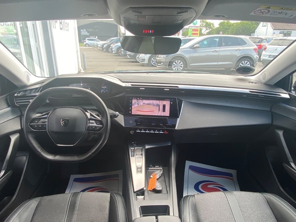 Billede af Peugeot 308 1,6 Hybrid First Selection EAT8