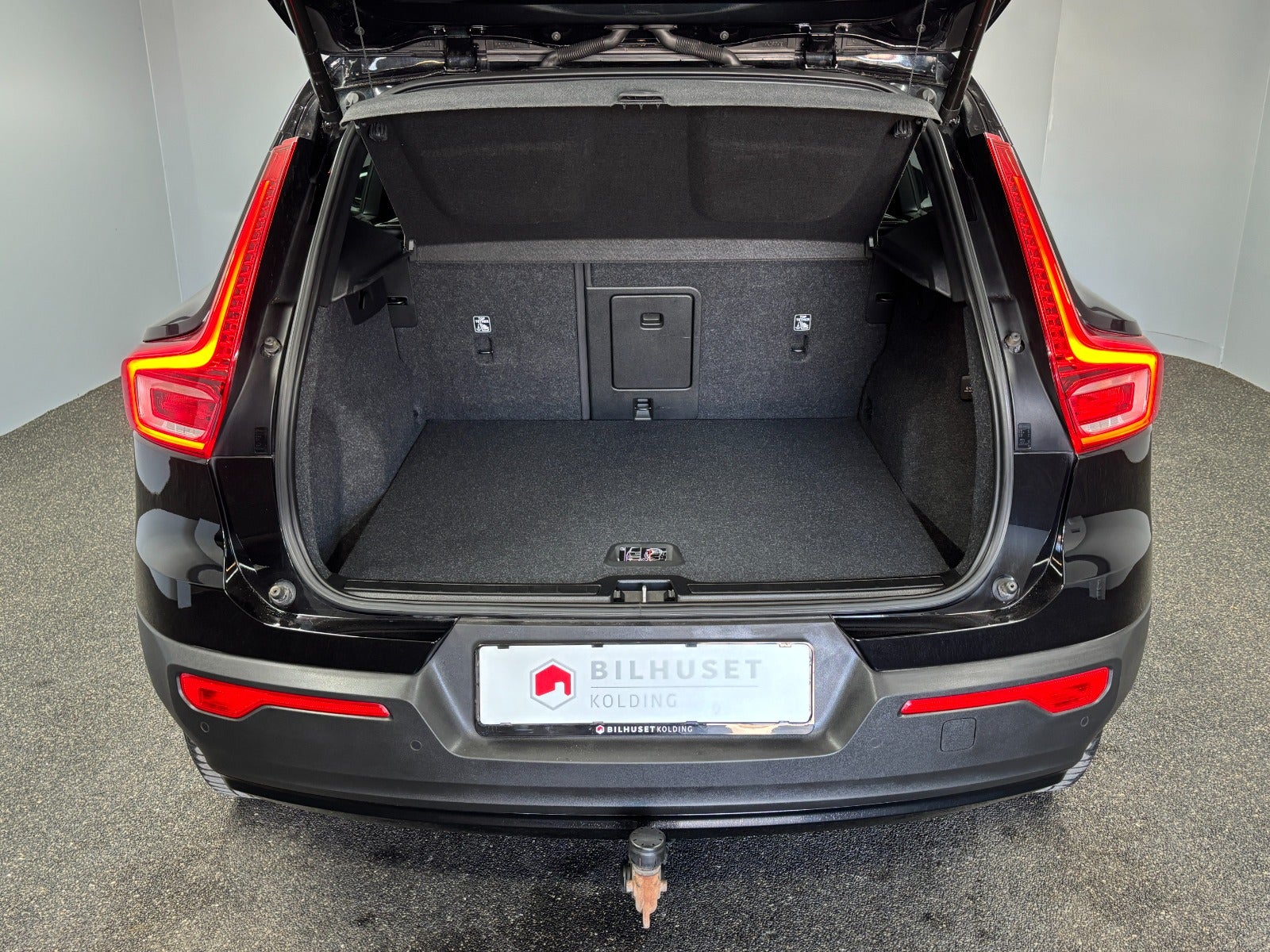 Billede af Volvo XC40 1,5 T4 ReCharge R-Design aut.