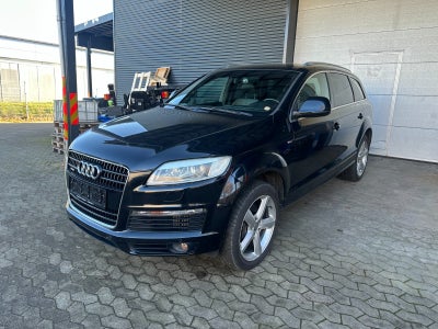 Audi Q7 3,0 TDi 233 quattro Tiptr. 7prs 5d