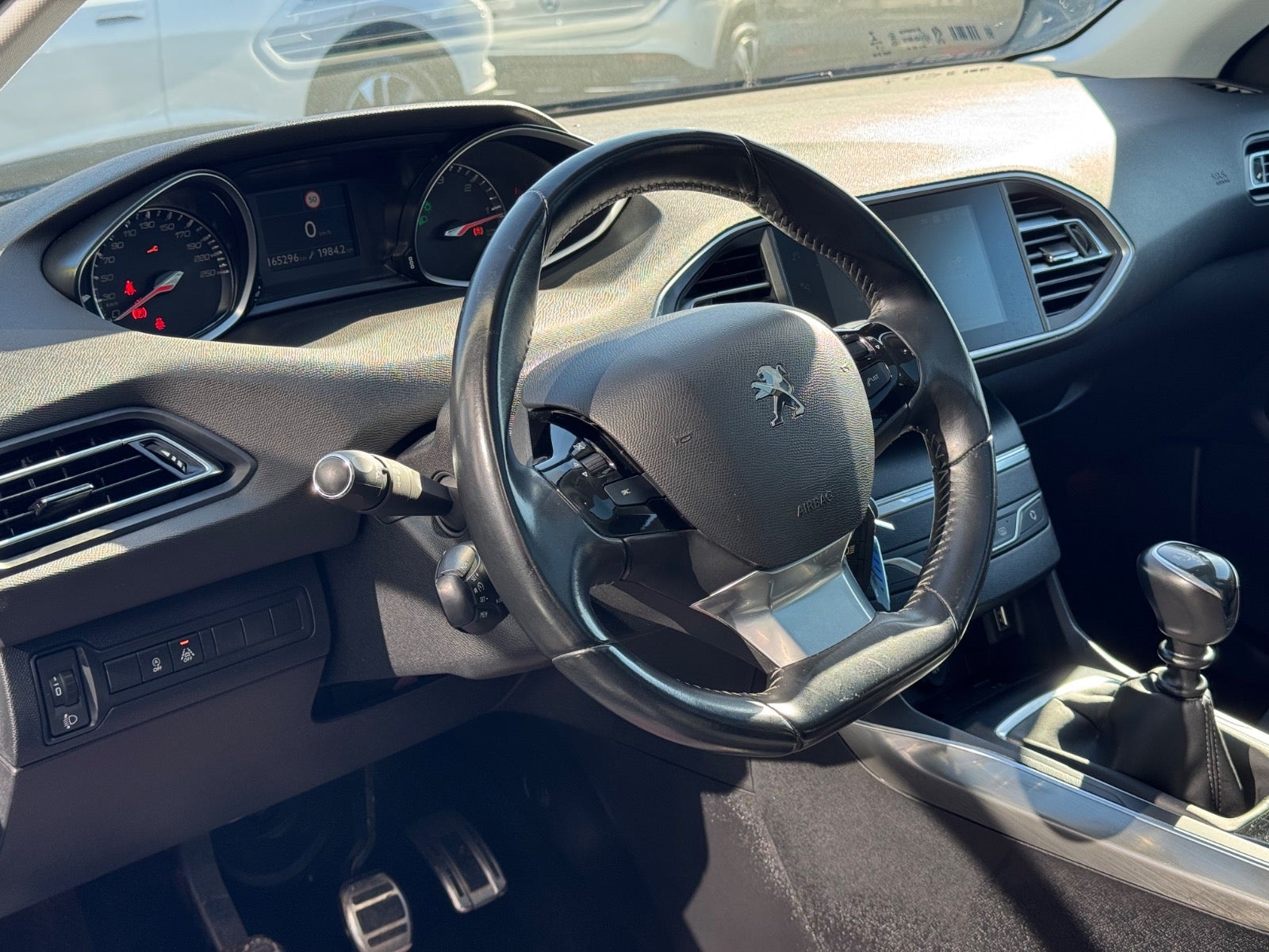 Billede af Peugeot 308 1,5 BlueHDi 130 Allure Sky SW