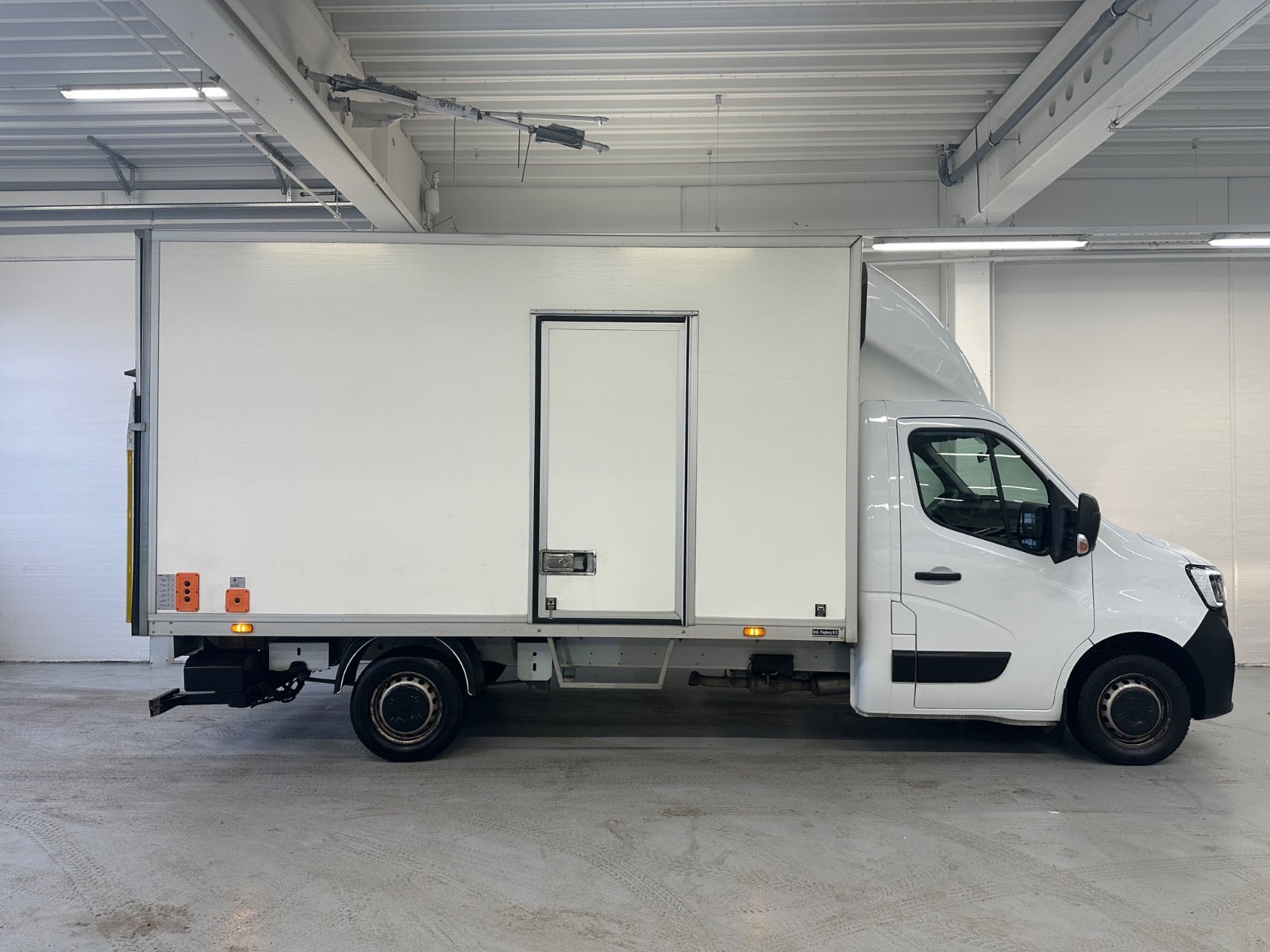 Billede af Renault Master IV T35 2,3 dCi 163 Alukasse m/lift