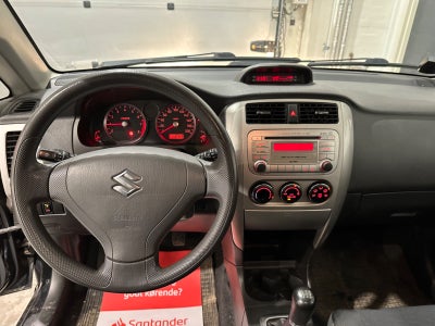 Suzuki Liana