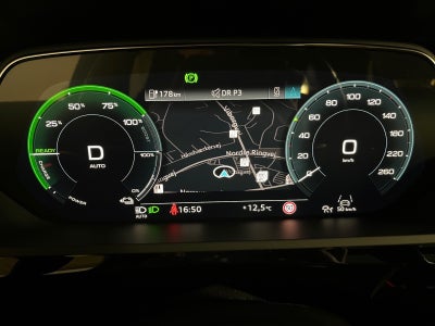 Audi e-tron S-line quattro Van