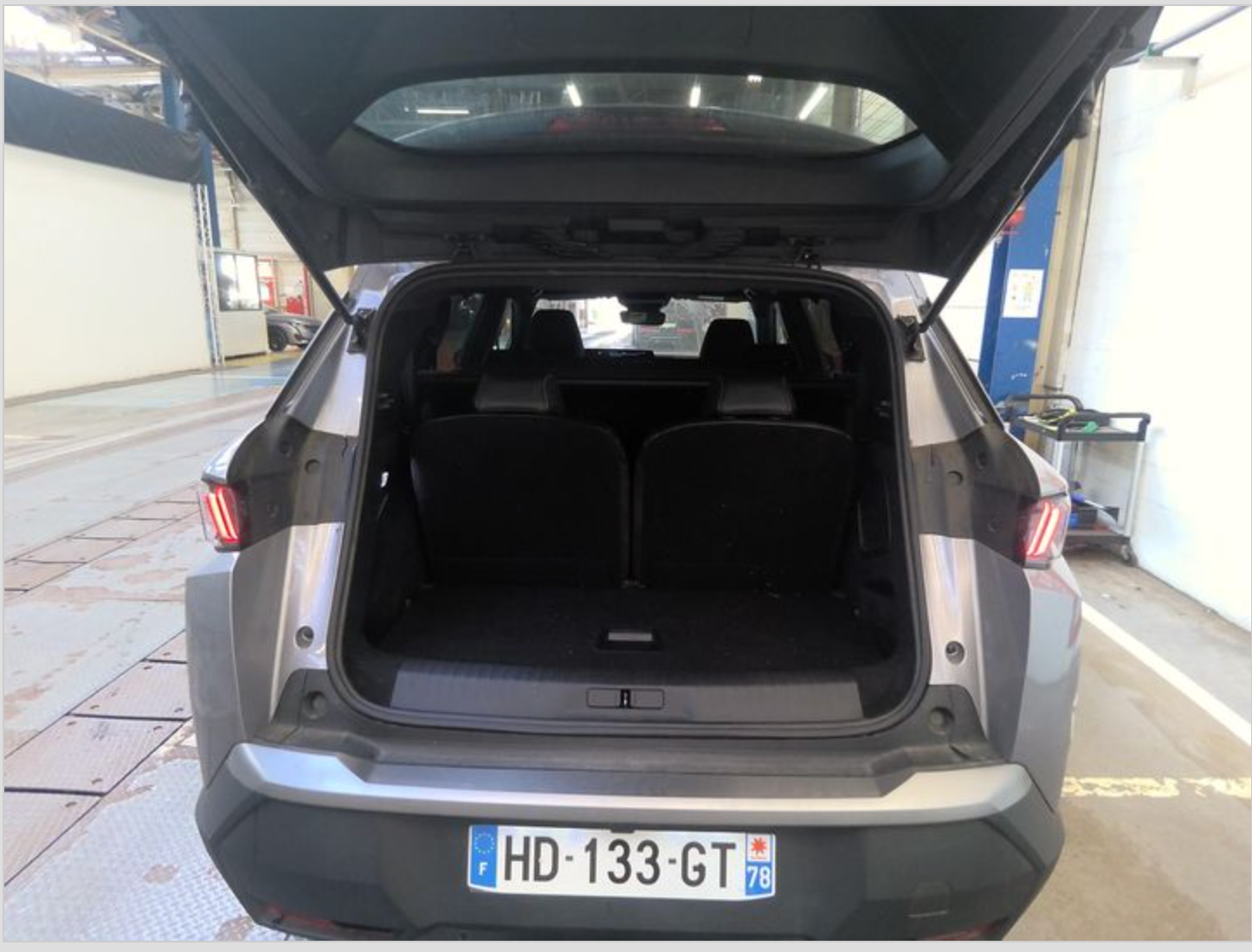 Billede af Peugeot e-5008 77 Allure 7prs