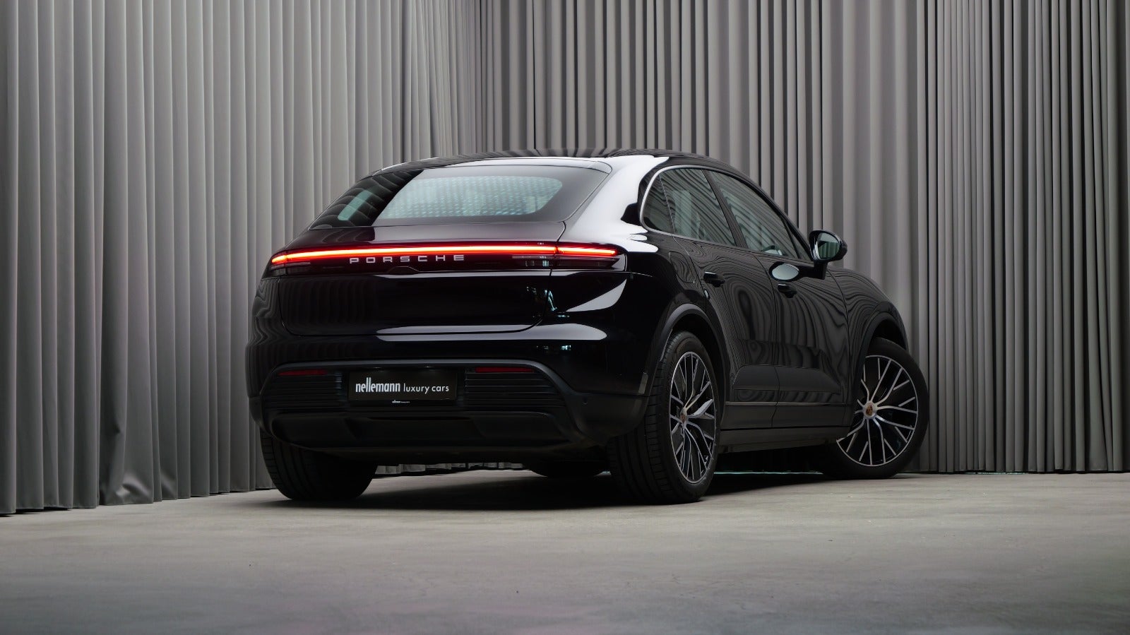 Porsche Macan 4 