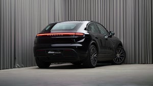 Porsche Macan 4 