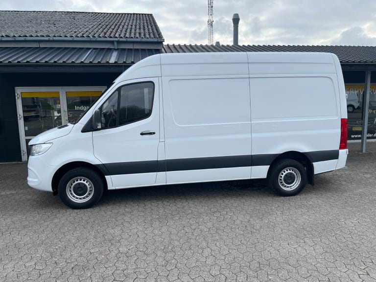 Mercedes Sprinter 317 CDi A2 Kassevogn aut. RWD