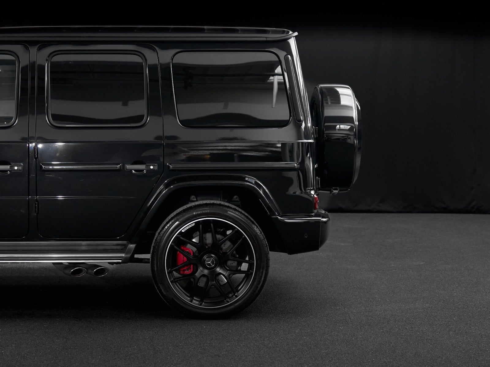 Gallery image 4 of 18