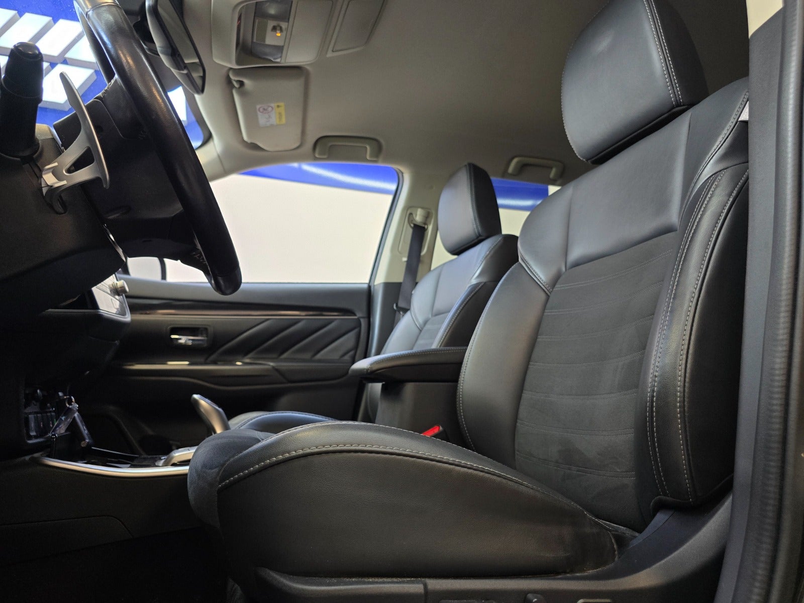 Billede af Mitsubishi Outlander 2,4 PHEV Intro Edition CVT 4WD