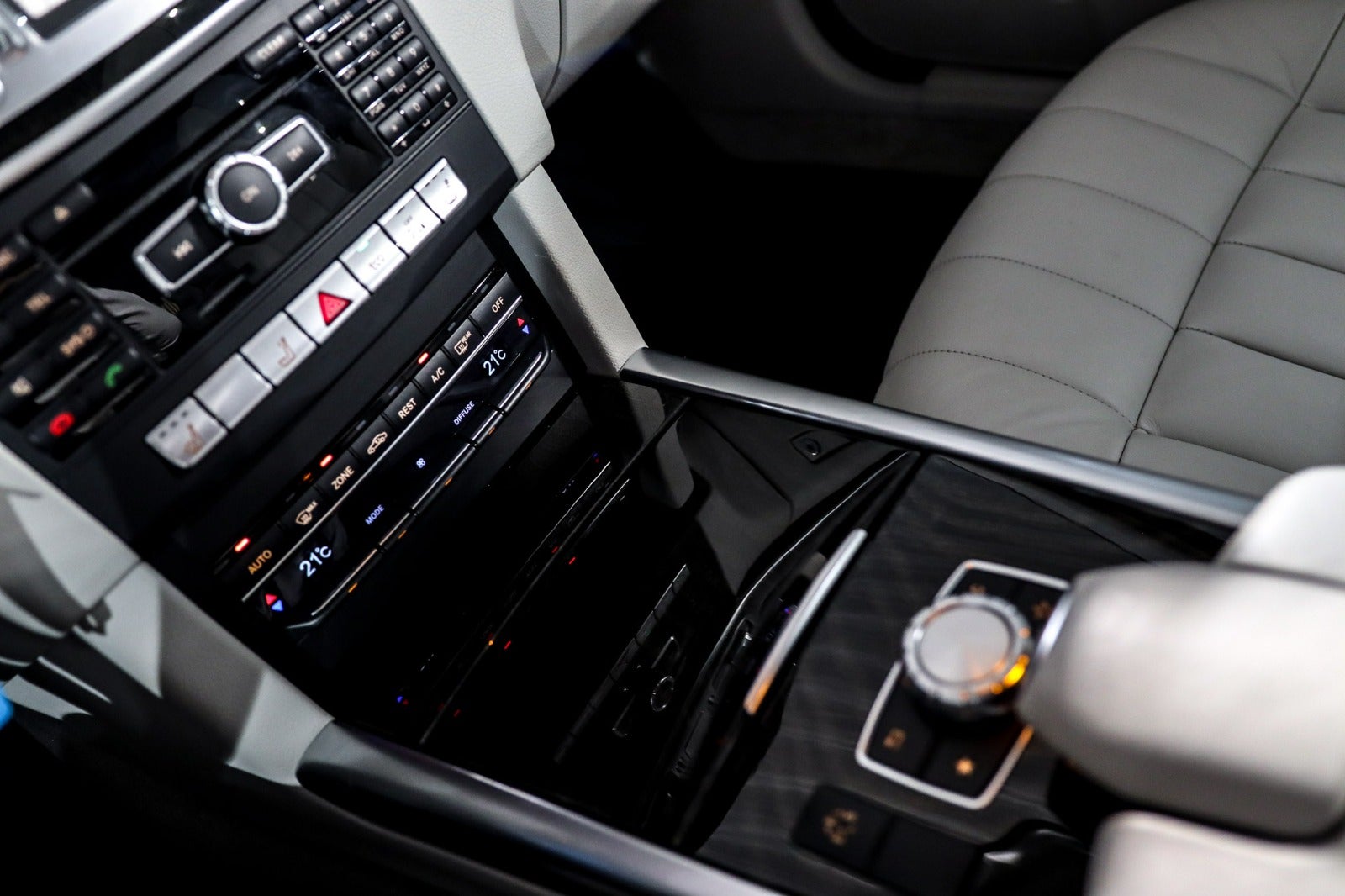 Billede af Mercedes E350 3,0 BlueTEC Avantgarde stc. aut.