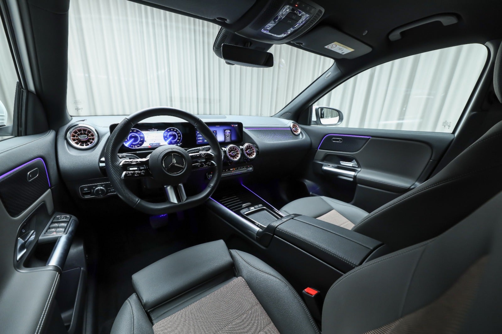 Mercedes-Benz EQA 250+ (4/8)