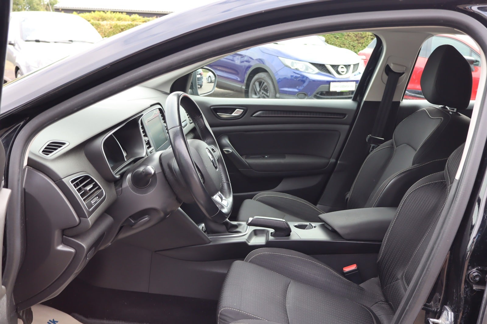 Billede af Renault Megane IV 1,2 TCe 100 Zen Sport Tourer