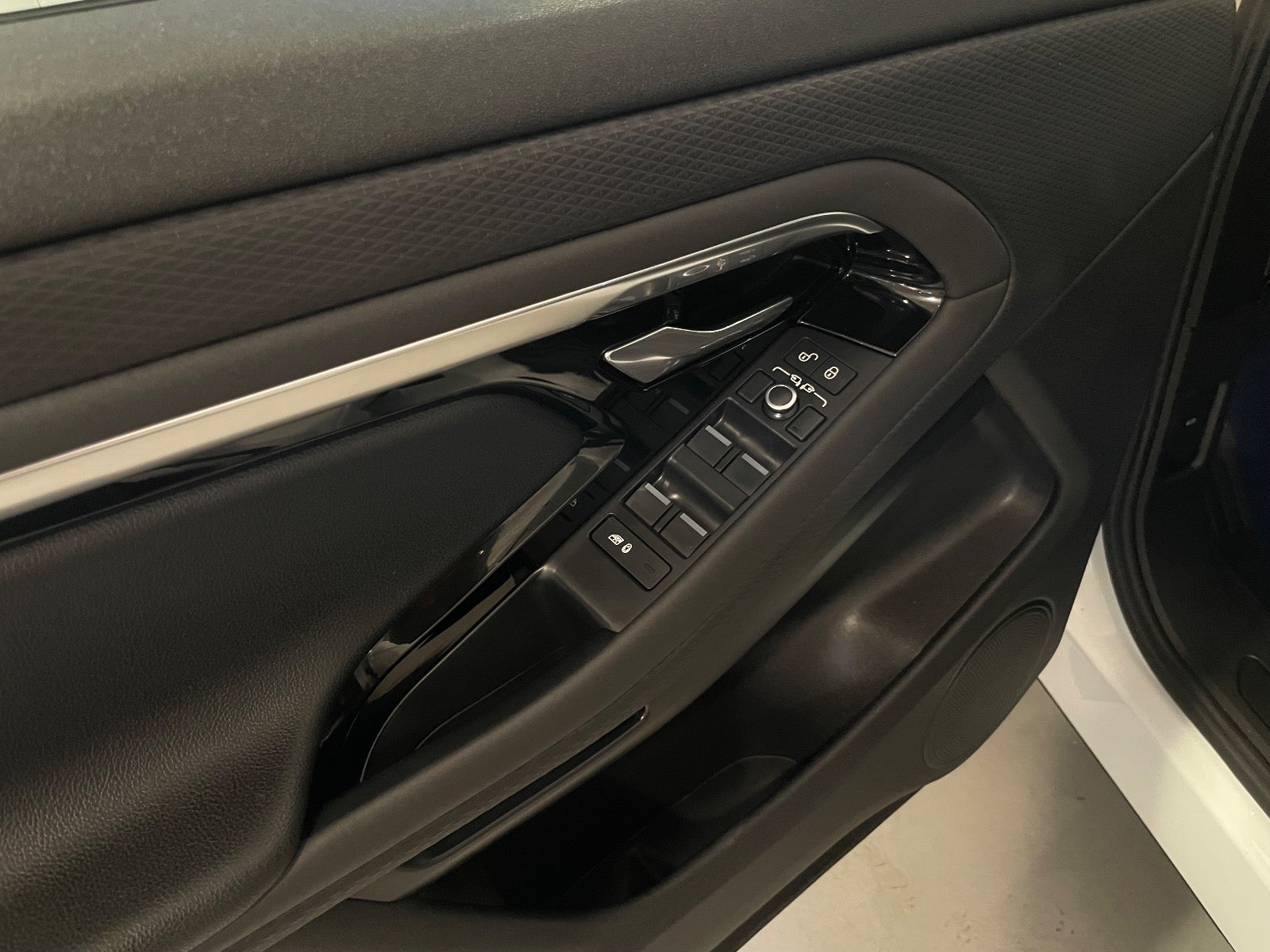 Land Rover – Range Rover Evoque