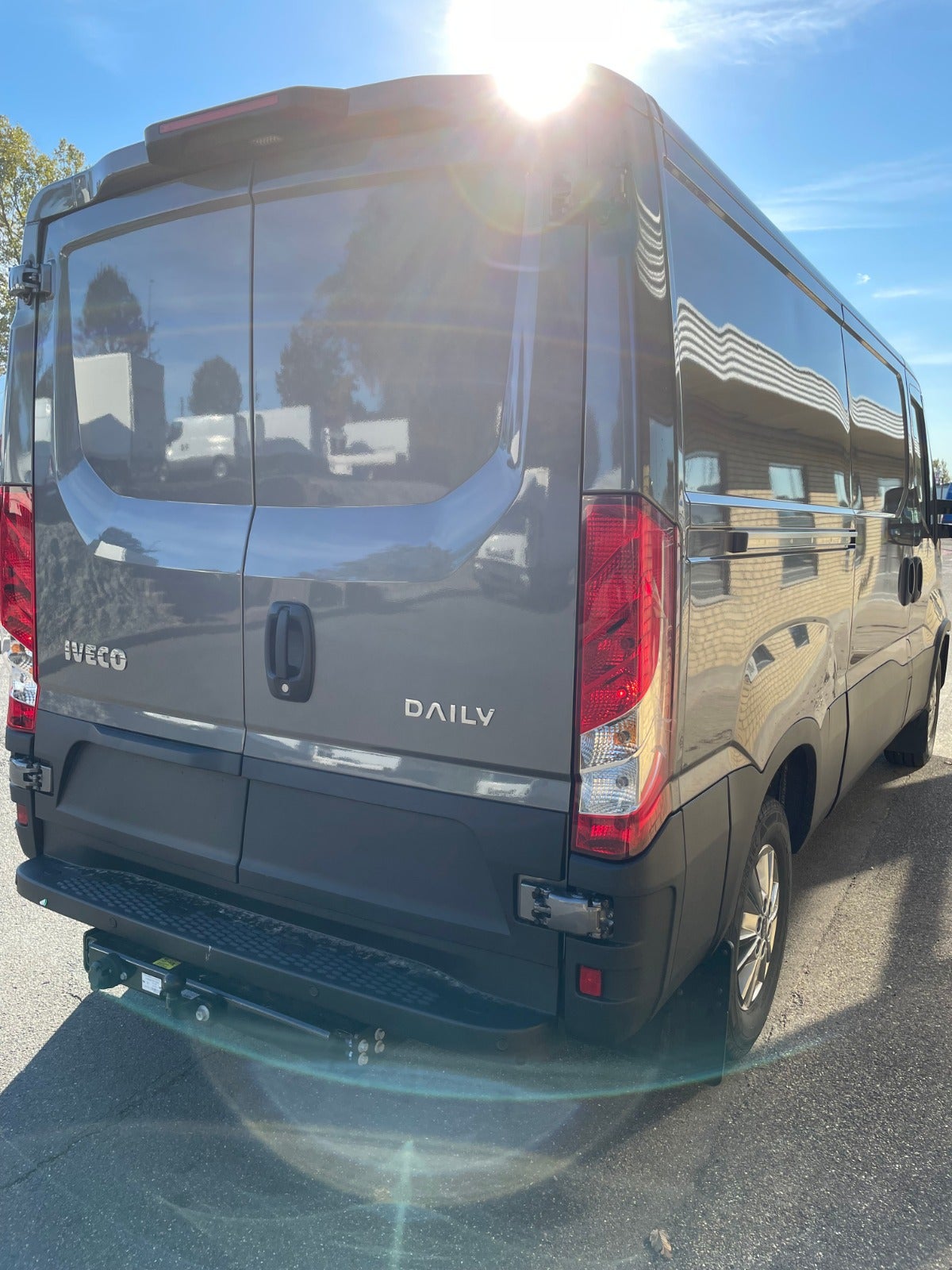 Billede af Iveco Daily 3,0 35S18 9m³ Van AG8