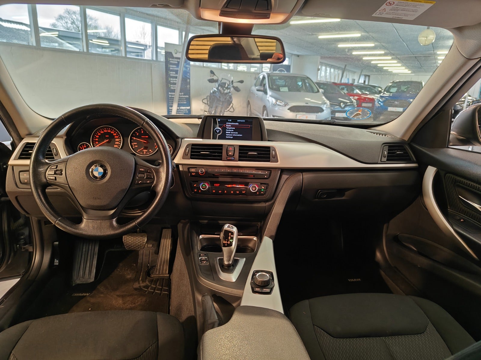BMW 320i 2012