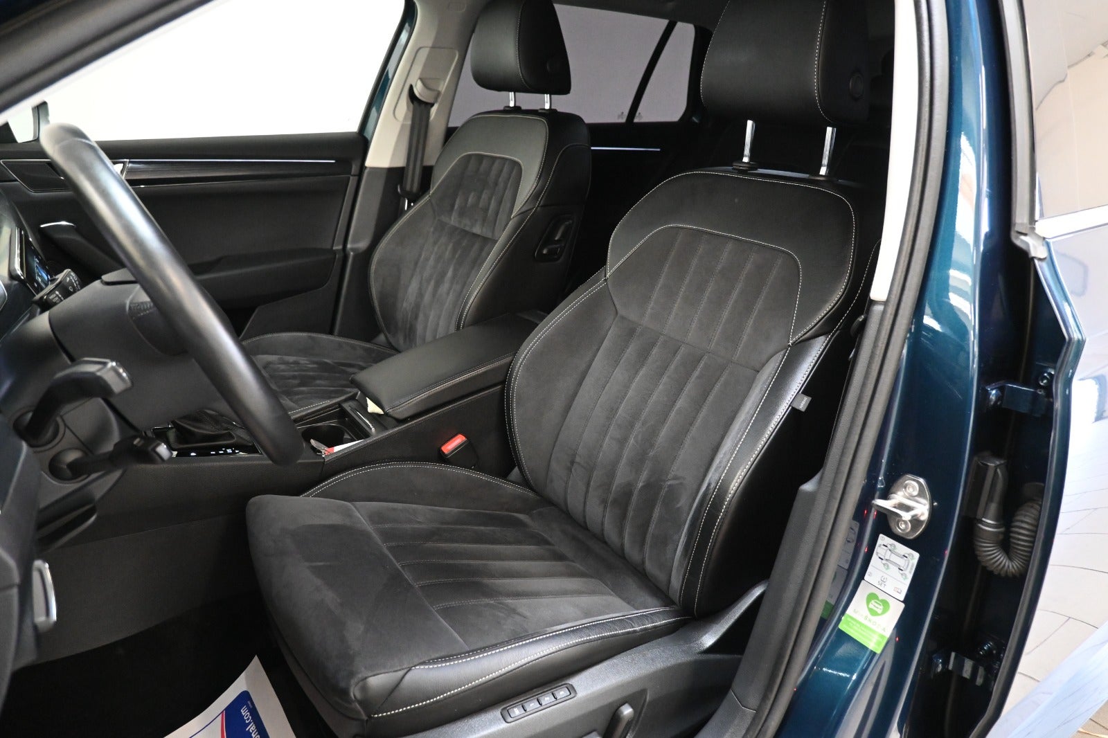 Skoda Superb TSi 150 Business Executive Combi DSG
