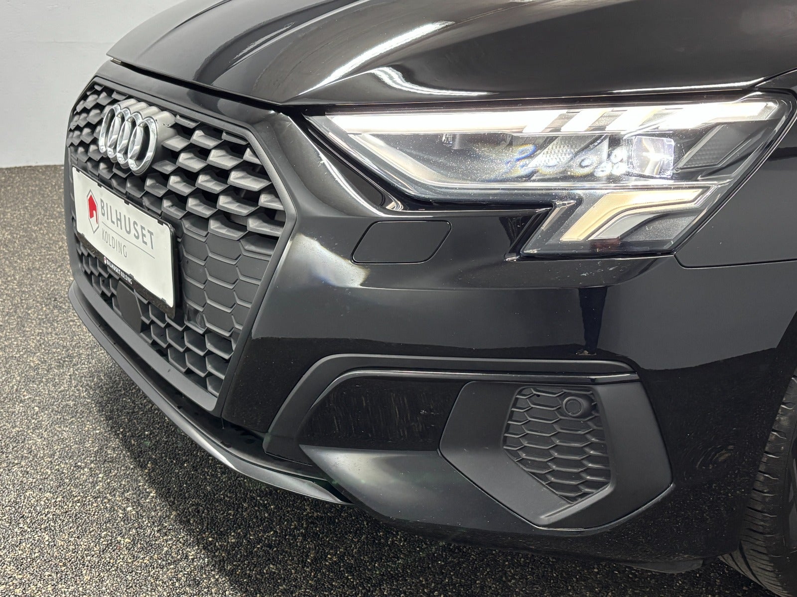 Billede af Audi A3 40 TFSi e Advanced Sportback S-tr.