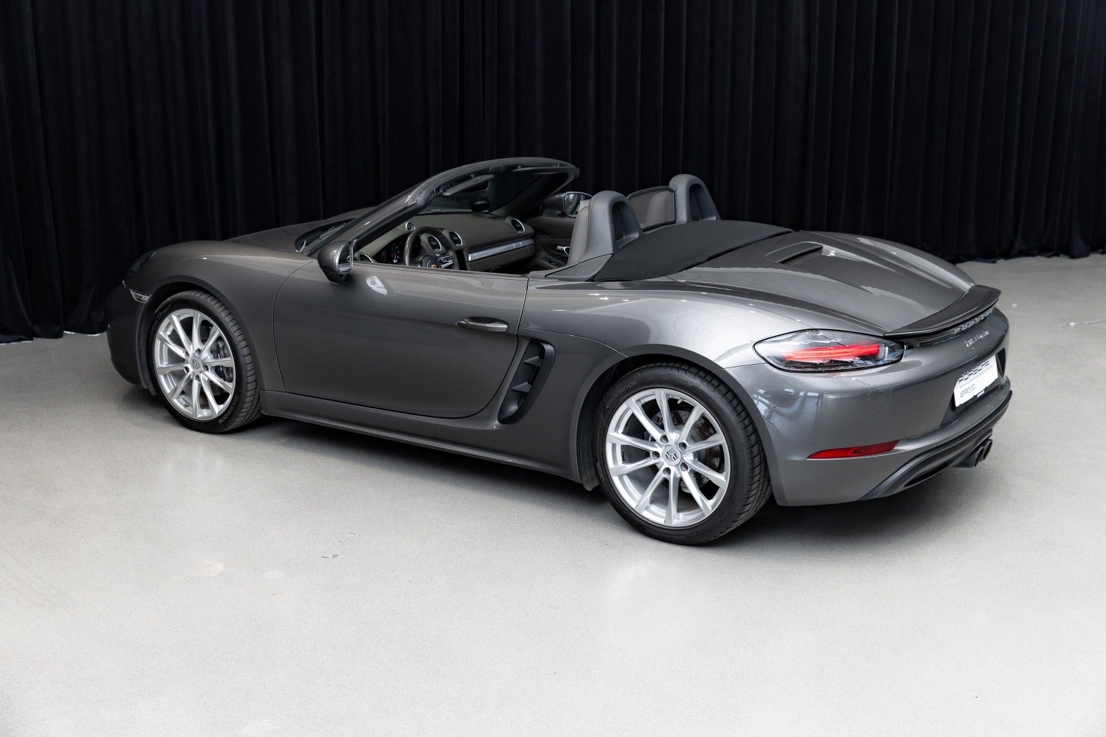 Gallery image 5 of 16