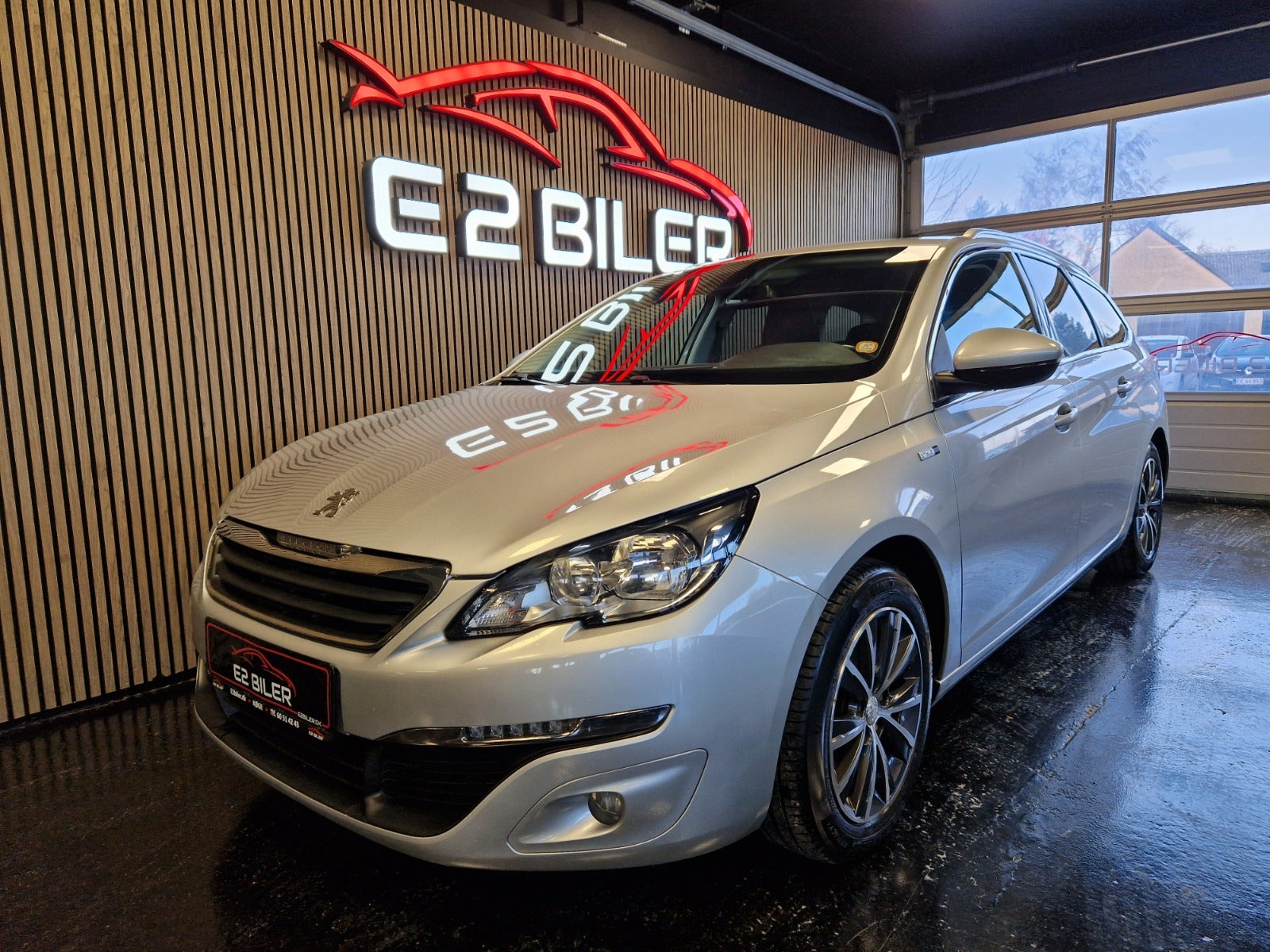 Peugeot 308 2016