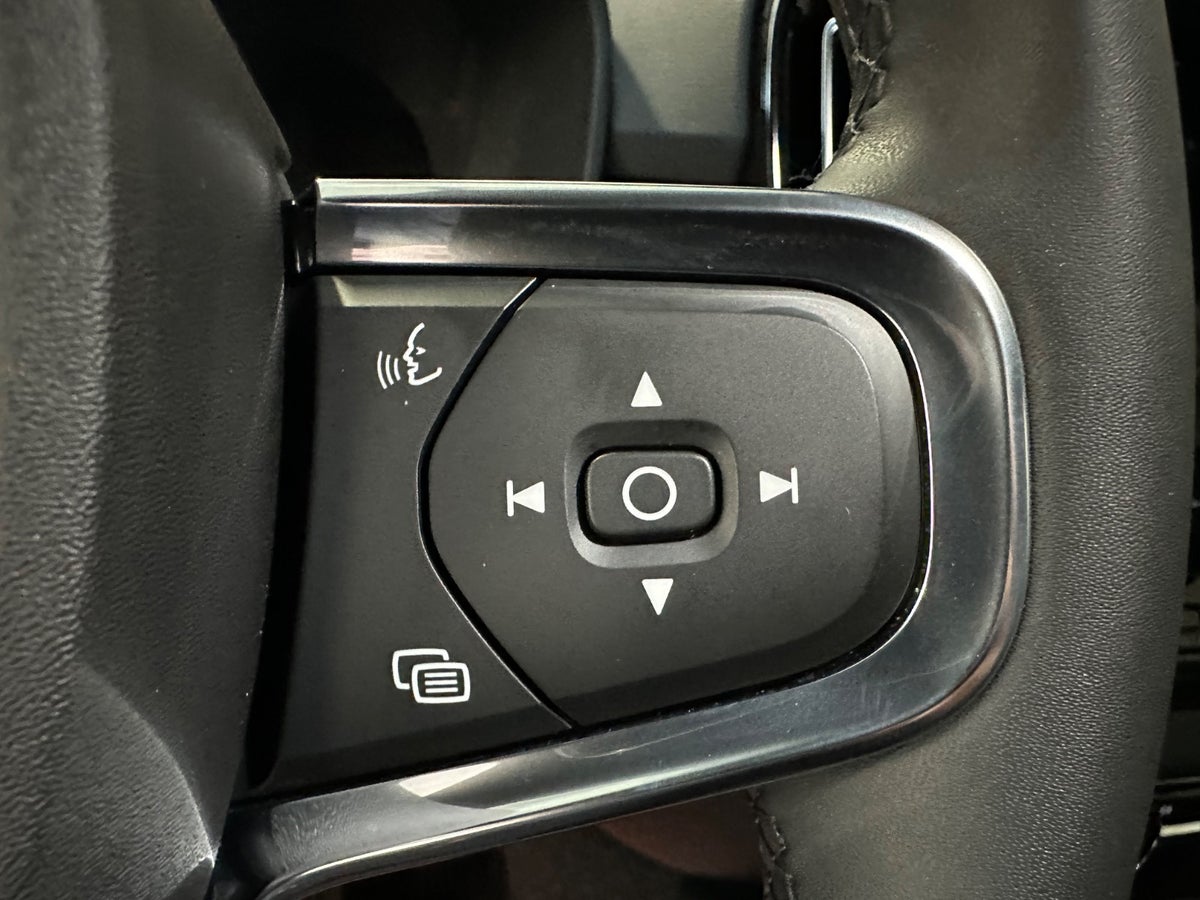 Volvo C40 P6 ReCharge Core