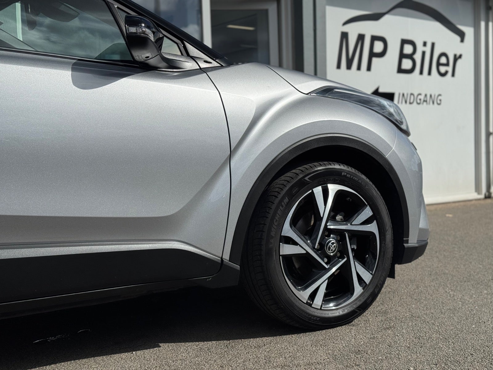Billede af Toyota C-HR 1,8 Hybrid C-HIC CVT