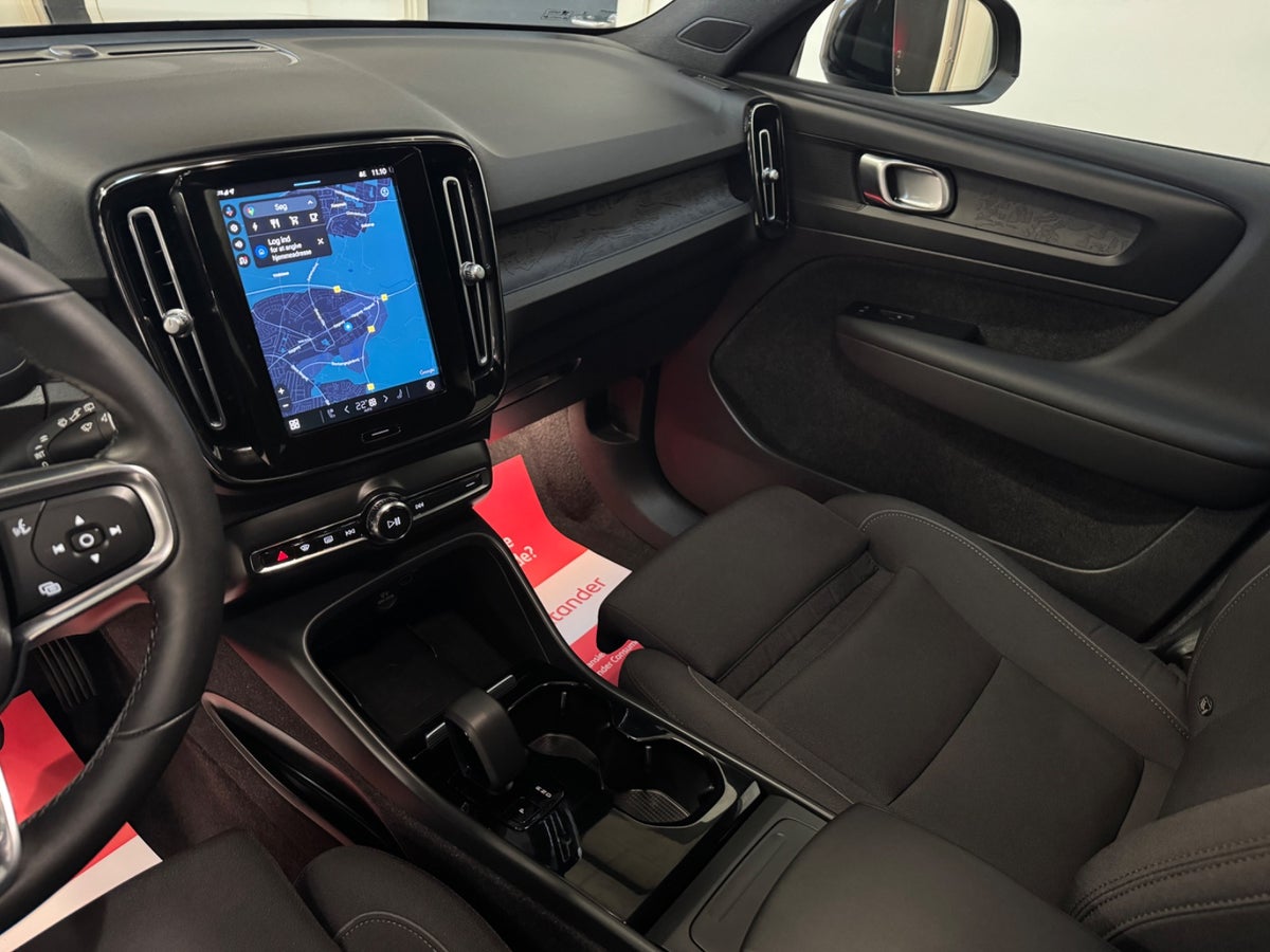 Volvo XC40 P6 ReCharge Core