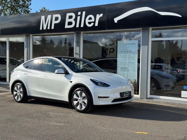 Tesla Model Y  Long Range AWD