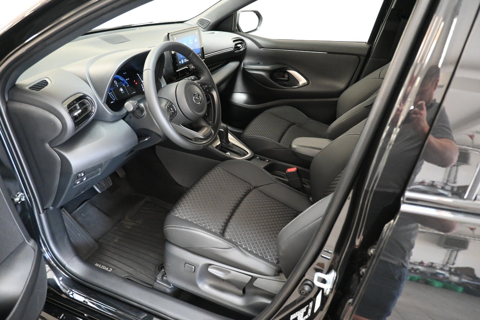 Mazda 2 Hybrid Homura CVT