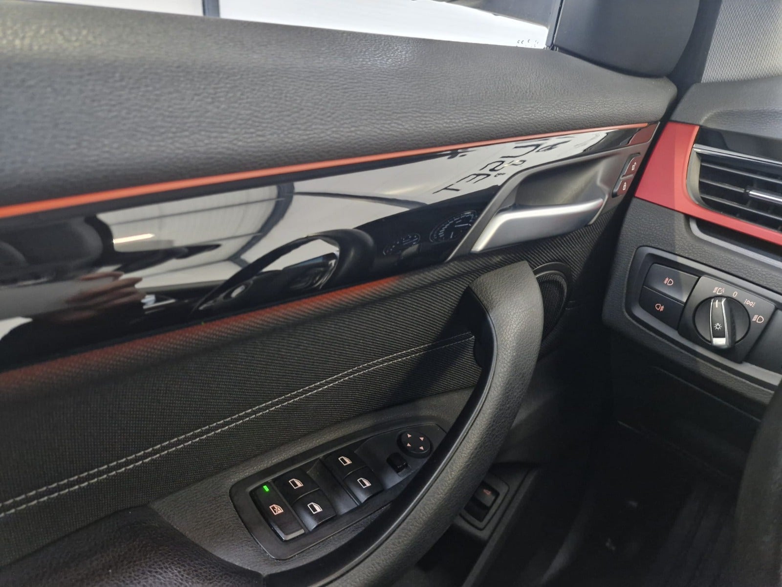 Billede af BMW X1 2,0 sDrive20i Sport Line aut.