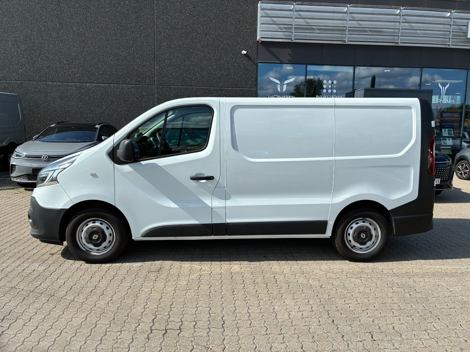 Billede af Renault Trafic T29 2,0 dCi 170 L1H1 EDC