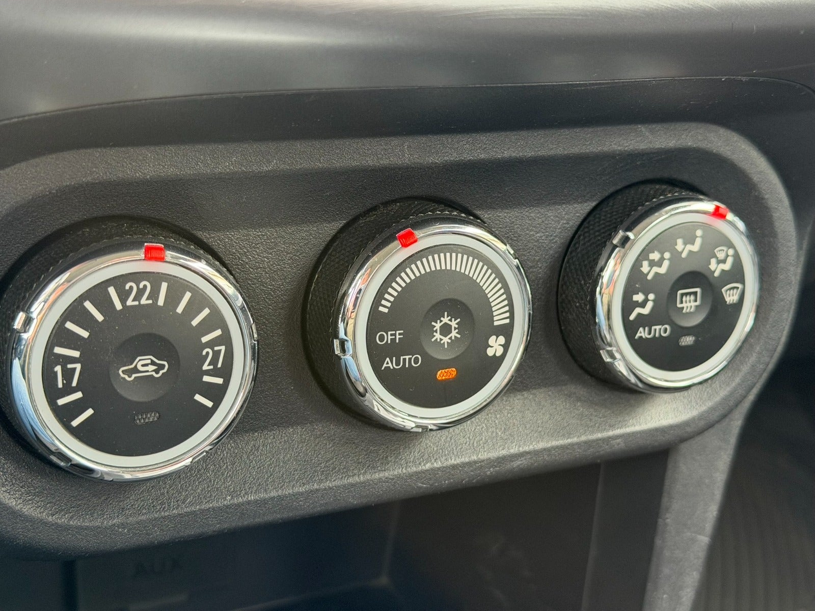 Mitsubishi Lancer Invite SportBack CVT
