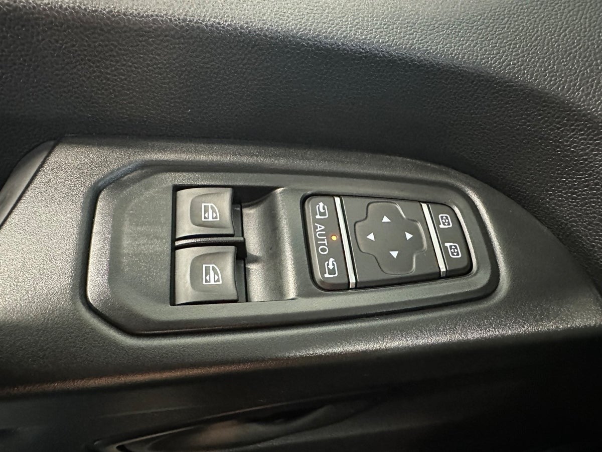 Billede af Renault Trafic 2,0 dCi 130 L2H1 Tekno