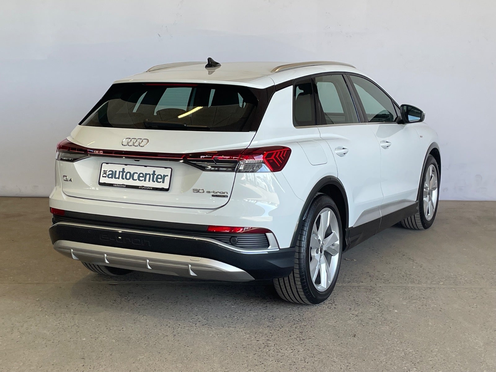 Audi Q4 e-tron S-line quattro