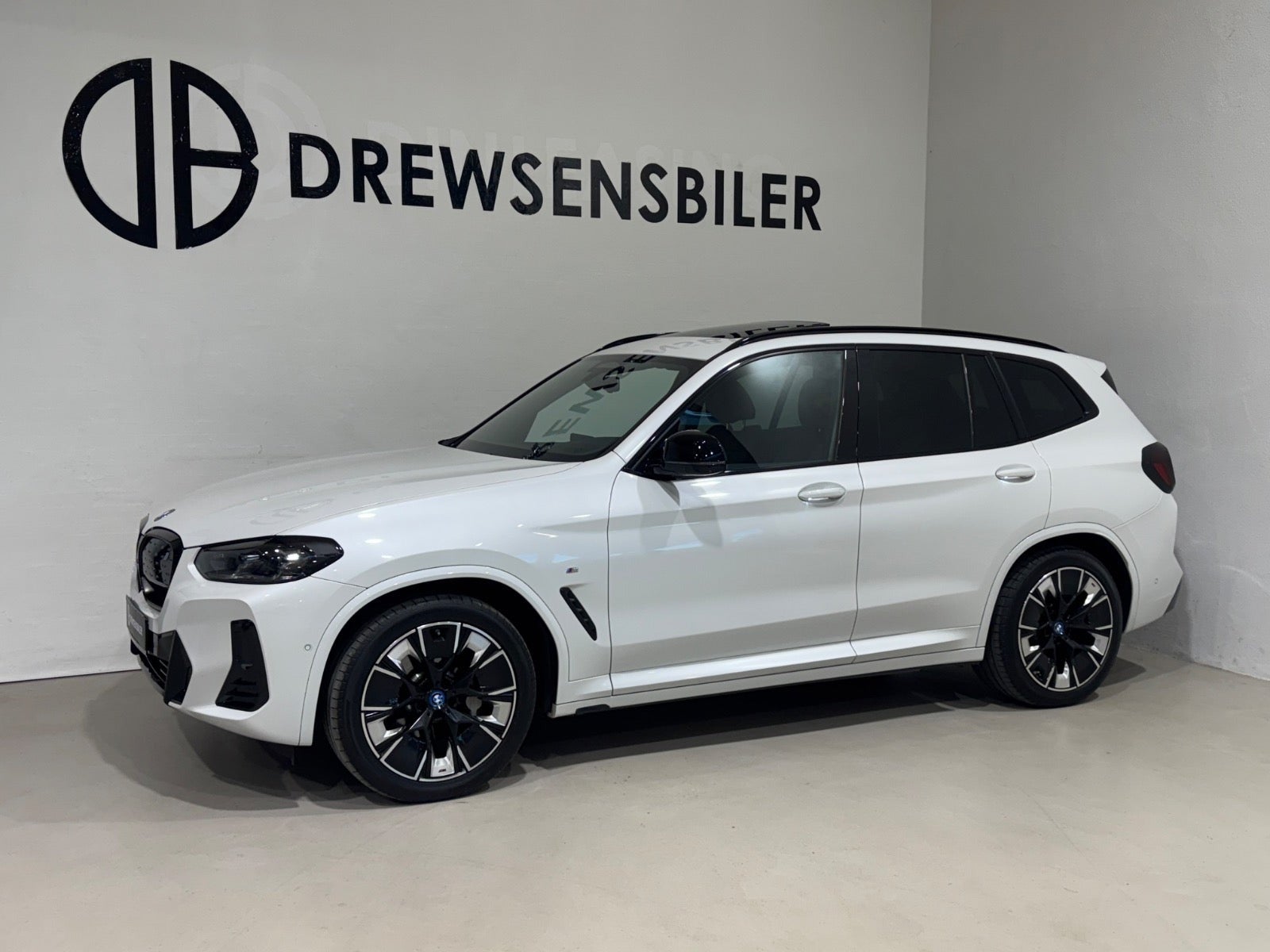 BMW iX3 Charged Plus M-Sport A