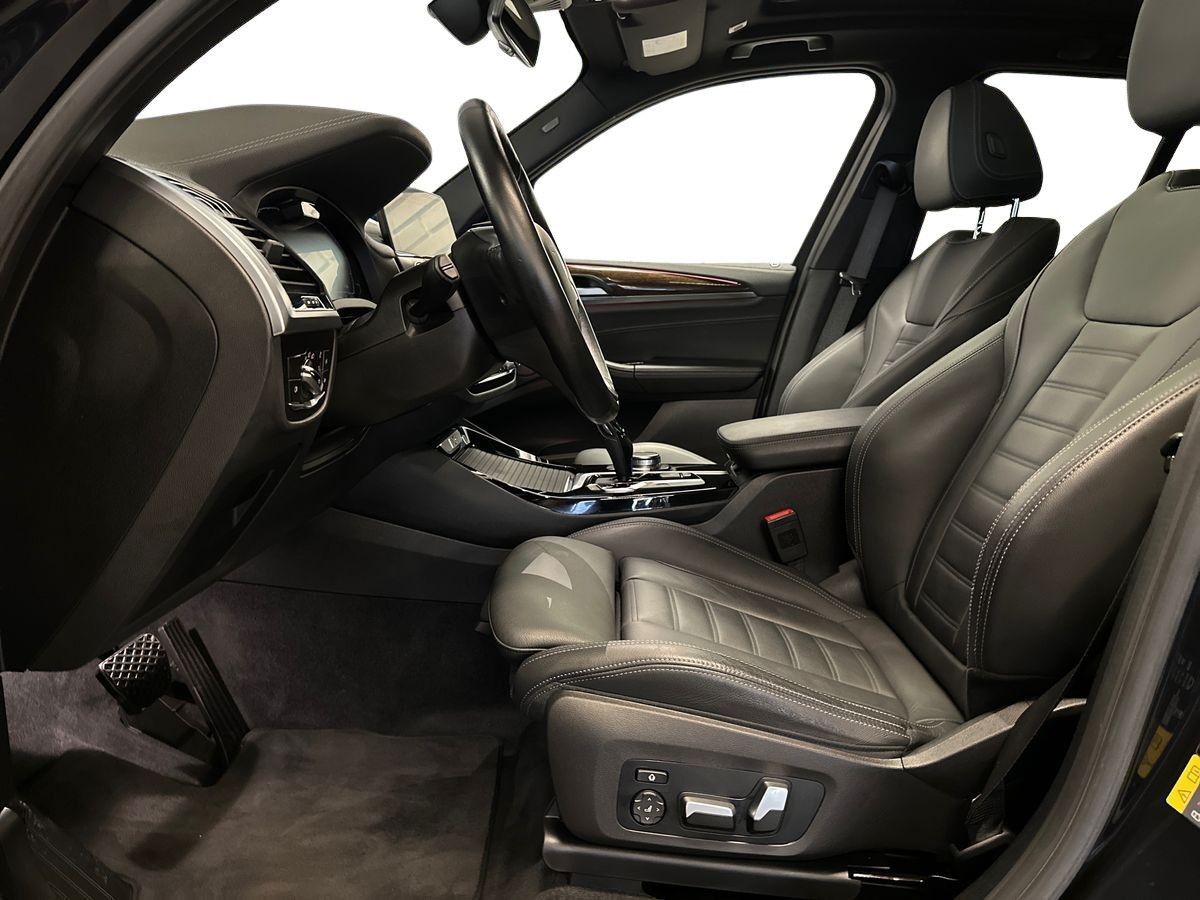 BMW iX3 Charged Plus billede 10