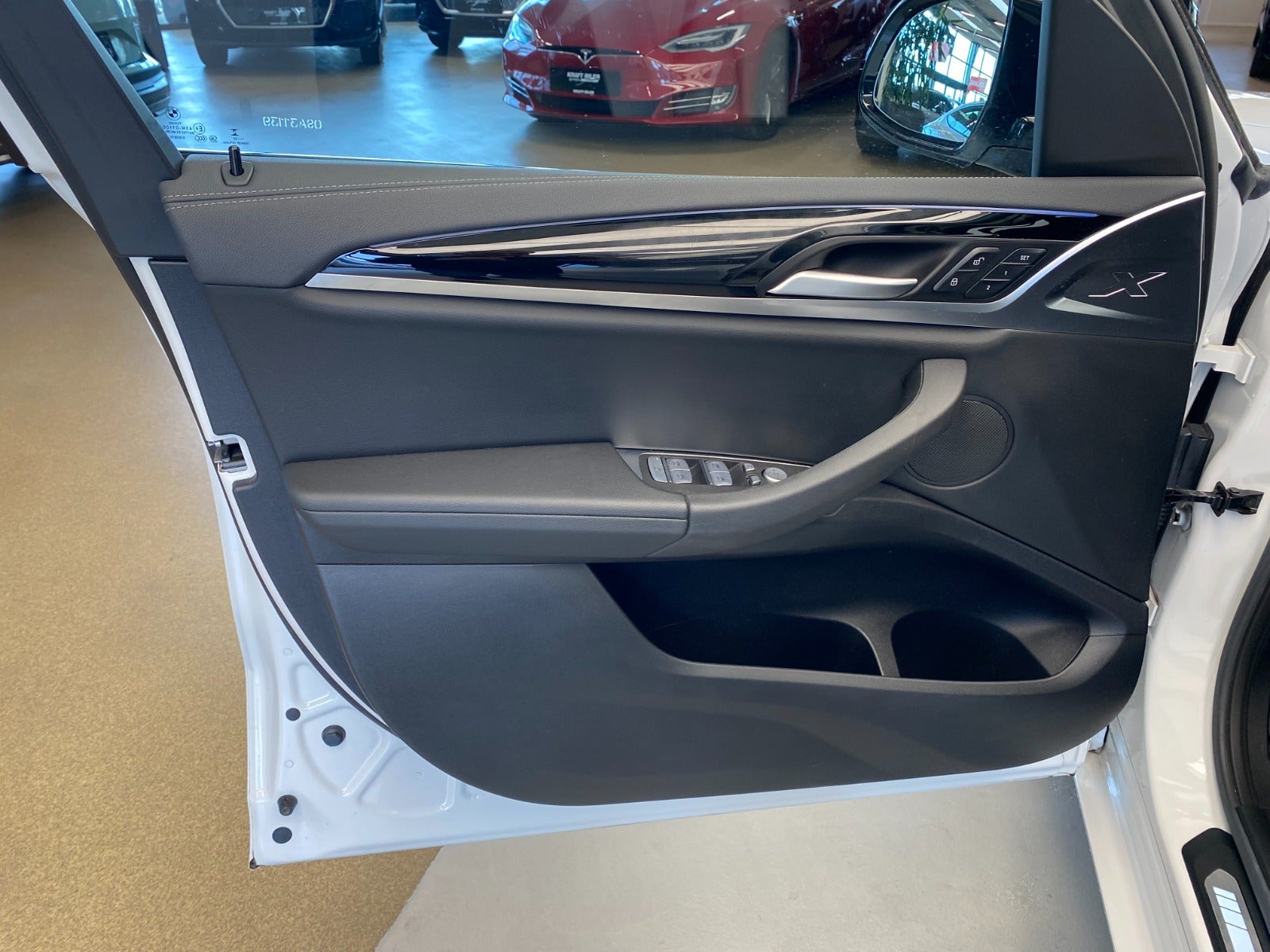Billede af BMW iX3  Charged M-Sport